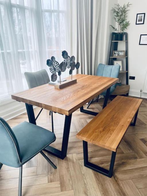 Whitehall, Thomas Turnbull Flat 3 Beautiful Apartment In Georgian House Whitby Extérieur photo